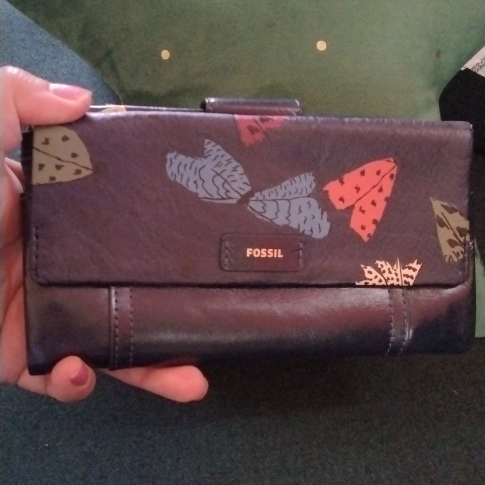 Fossil wallet